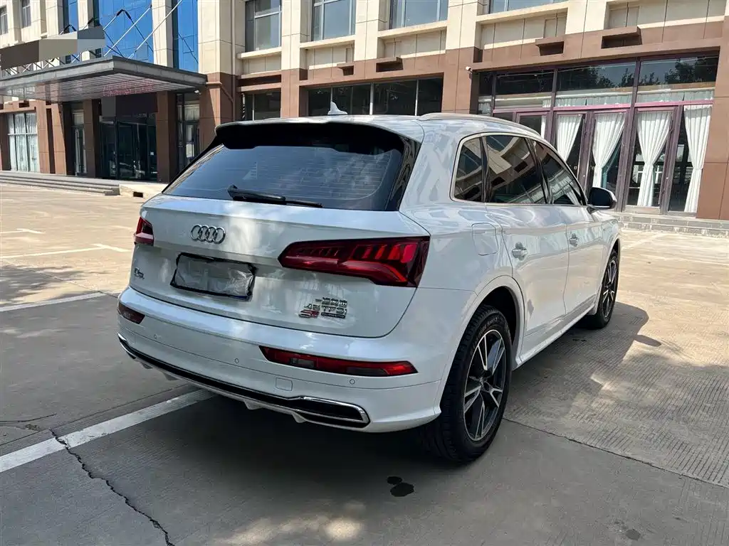 Audi Q5L 2018 45 TFSI Premium Fashion V