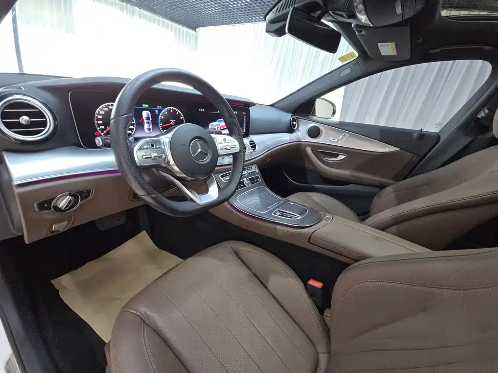 Mercedes-Benz E-Class (Import) — миниатюра 12