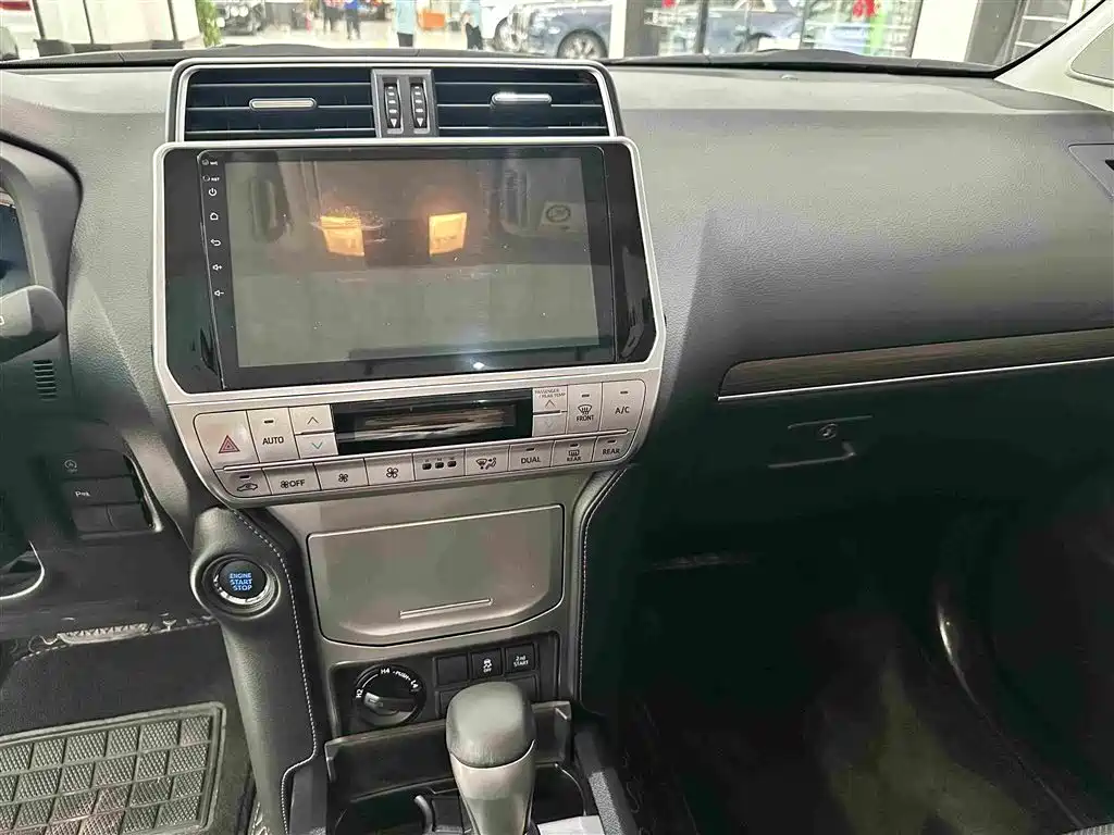 Toyota Prado — миниатюра 8