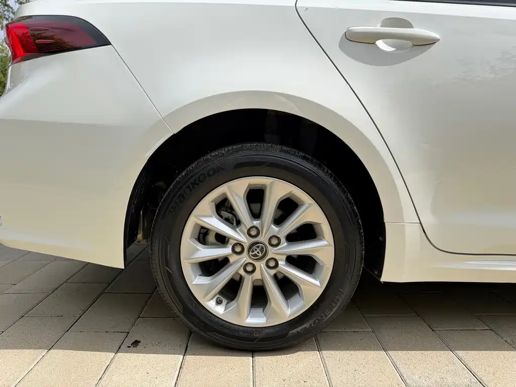 Toyota Corolla — миниатюра 18