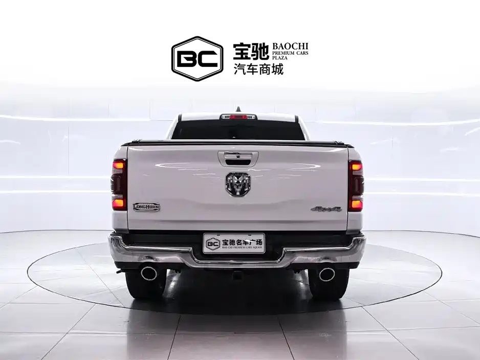 Ram Trucks 2022 5.7L