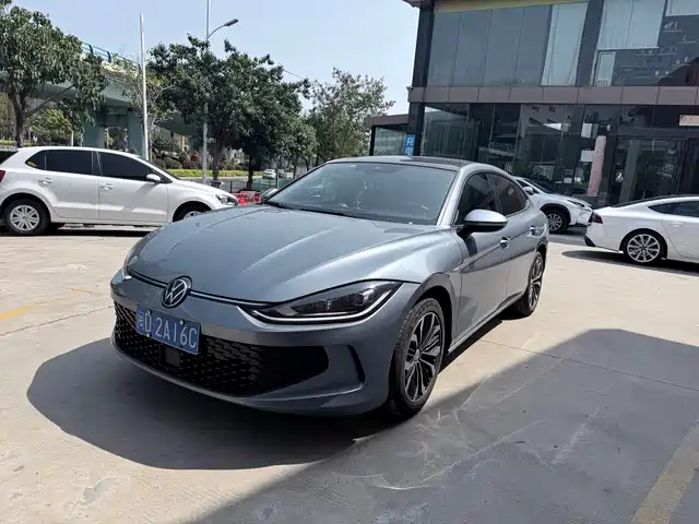 VOLKSWAGEN LINGDU 2023