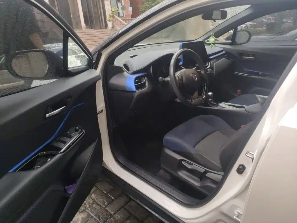 Toyota C-HR — миниатюра 14
