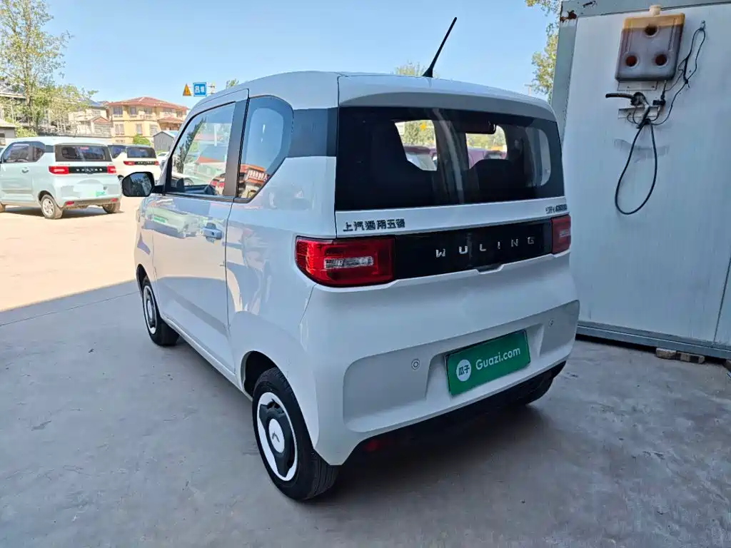 Wuling MINIEV — миниатюра 5
