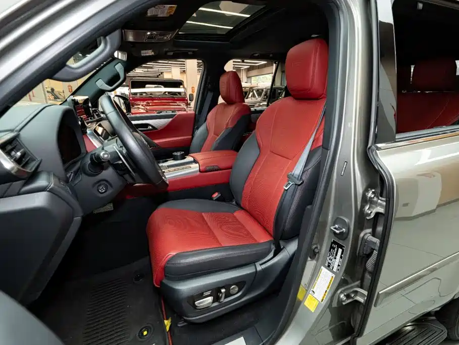 Lexus LX — миниатюра 6