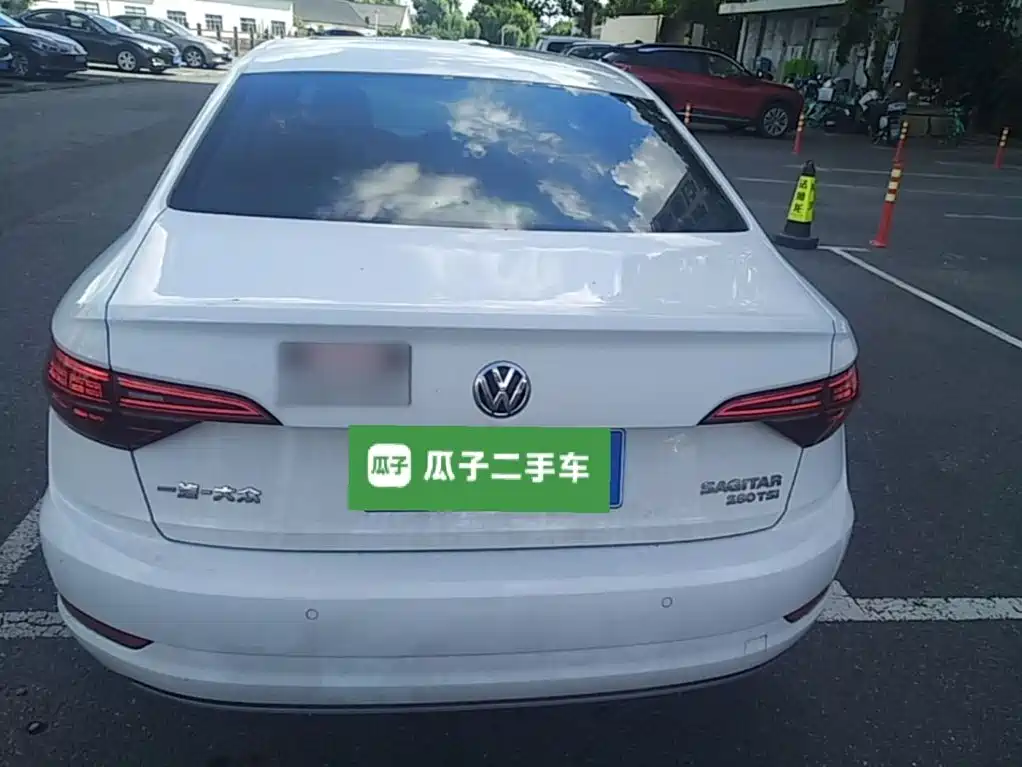 Volkswagen Sagitar — миниатюра 6