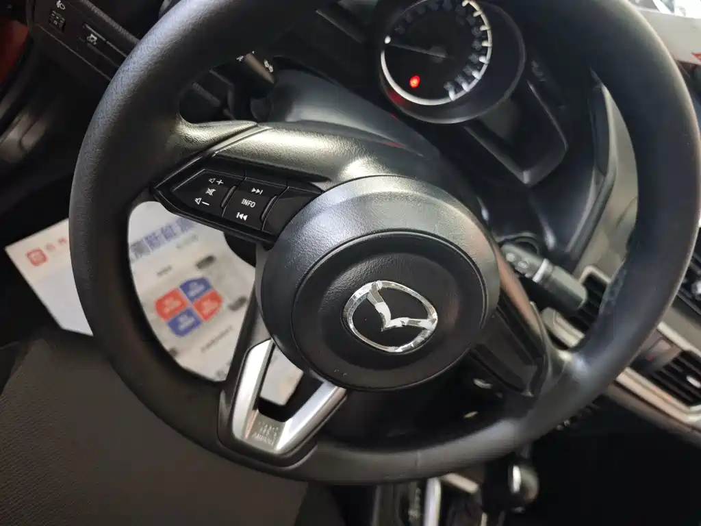 Mazda 3 Axela — миниатюра 12