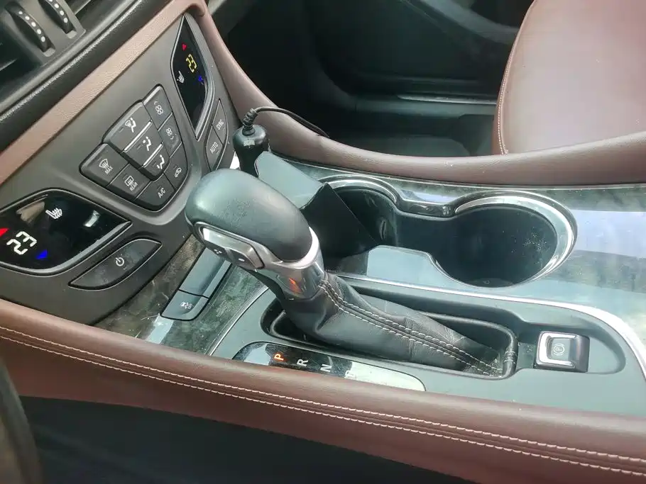 Buick Envision Plus — миниатюра 16
