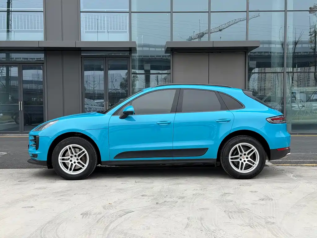 Porsche Macan — миниатюра 3