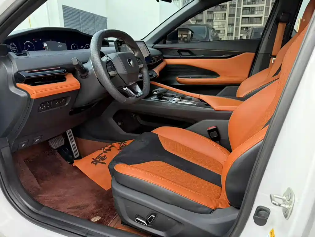 Changan UNI-V — миниатюра 5