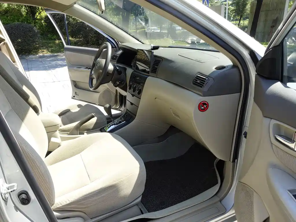 Toyota Corolla — миниатюра 8