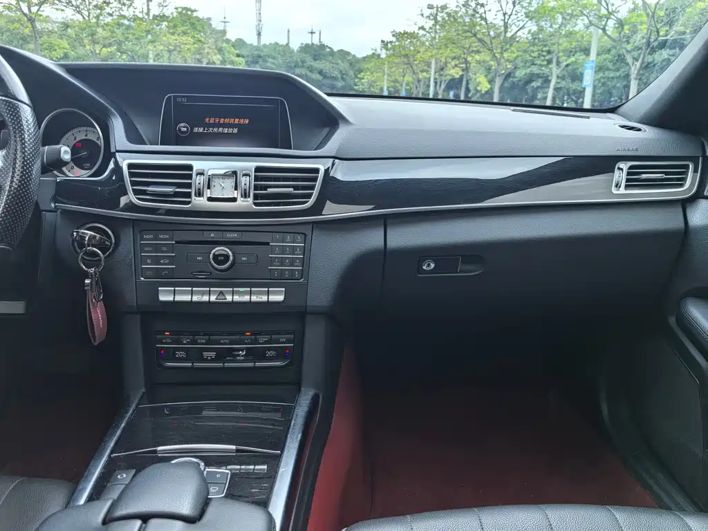 Mercedes-Benz E-Class — миниатюра 15