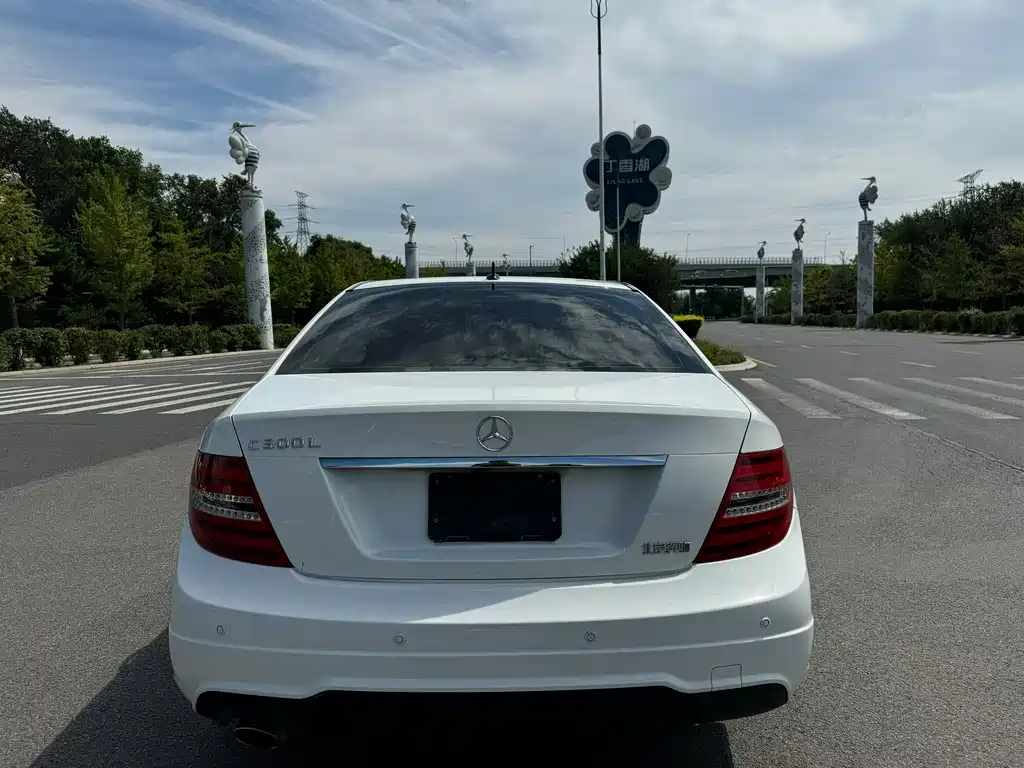 Mercedes-Benz C-Class — миниатюра 8