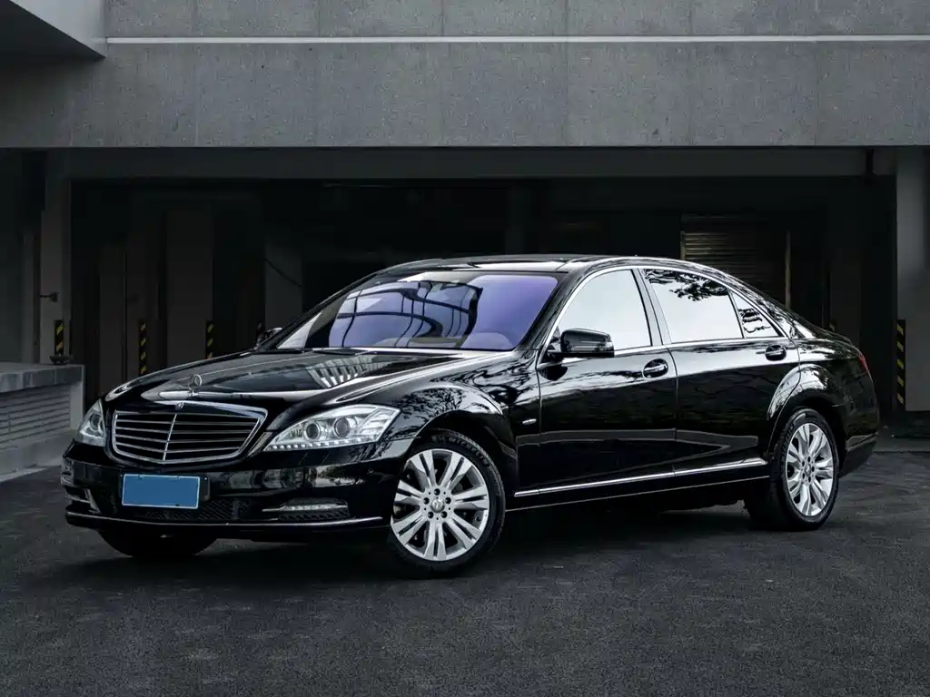 Mercedes-Benz S-Class 2012