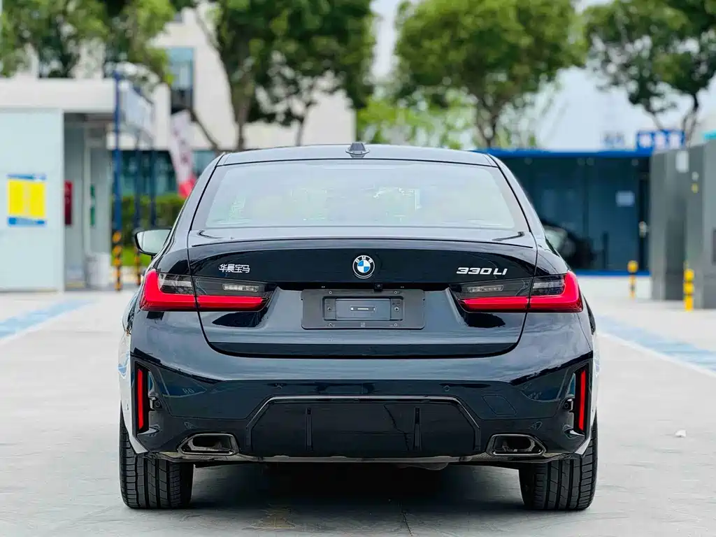 BMW 3 Series — миниатюра 10