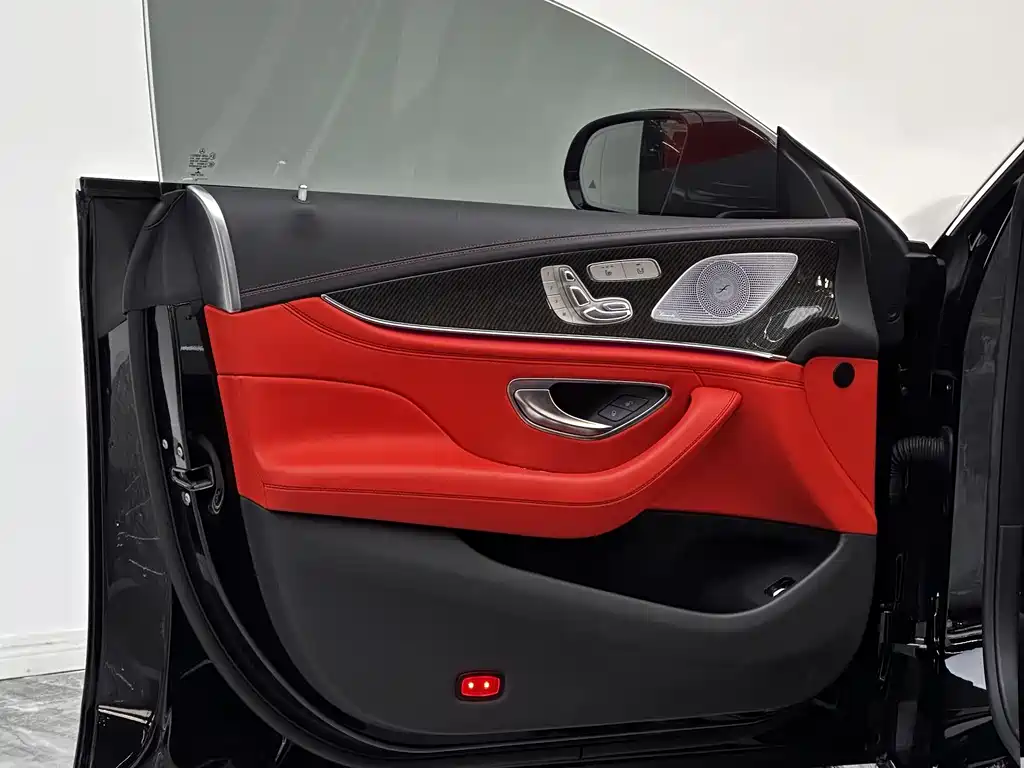 MERCEDES-BENZ AMG GT