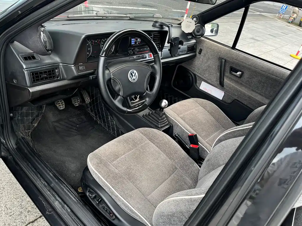 Volkswagen Santana Classic — миниатюра 12