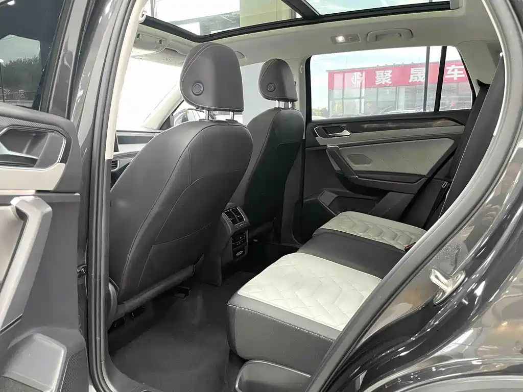 Volkswagen Tayron 2023 280TSI Luxury Plus