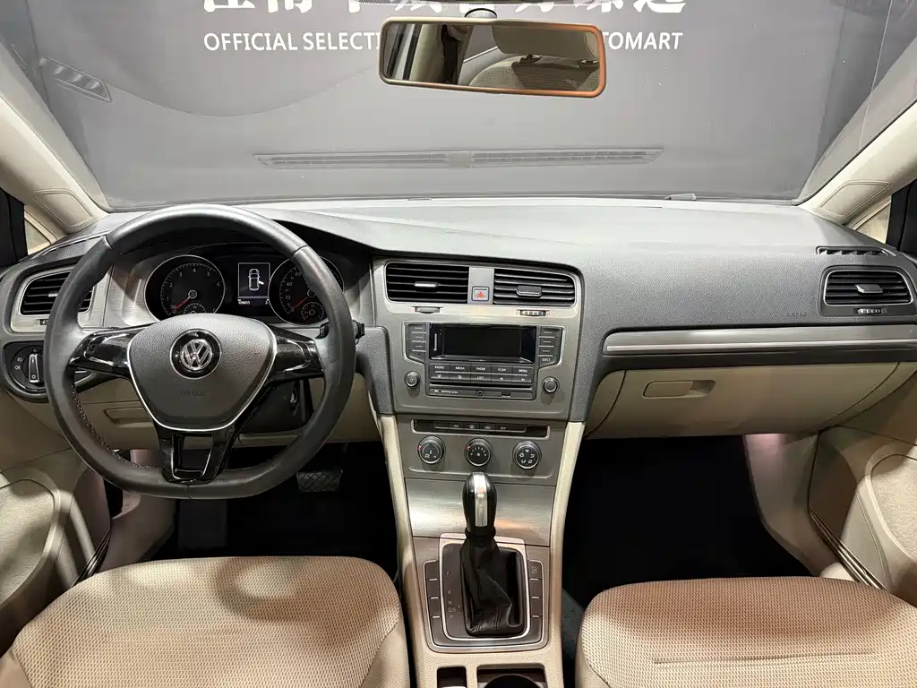 Volkswagen Golf — миниатюра 6