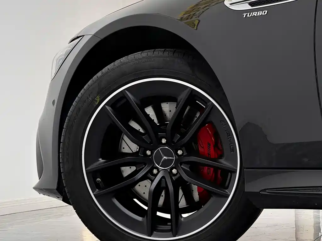 MERCEDES-BENZ AMG GT