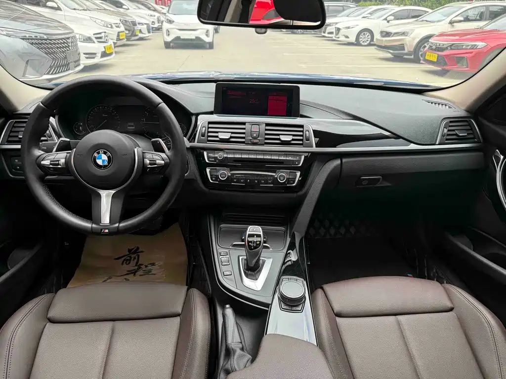 BMW 3 Series — миниатюра 8