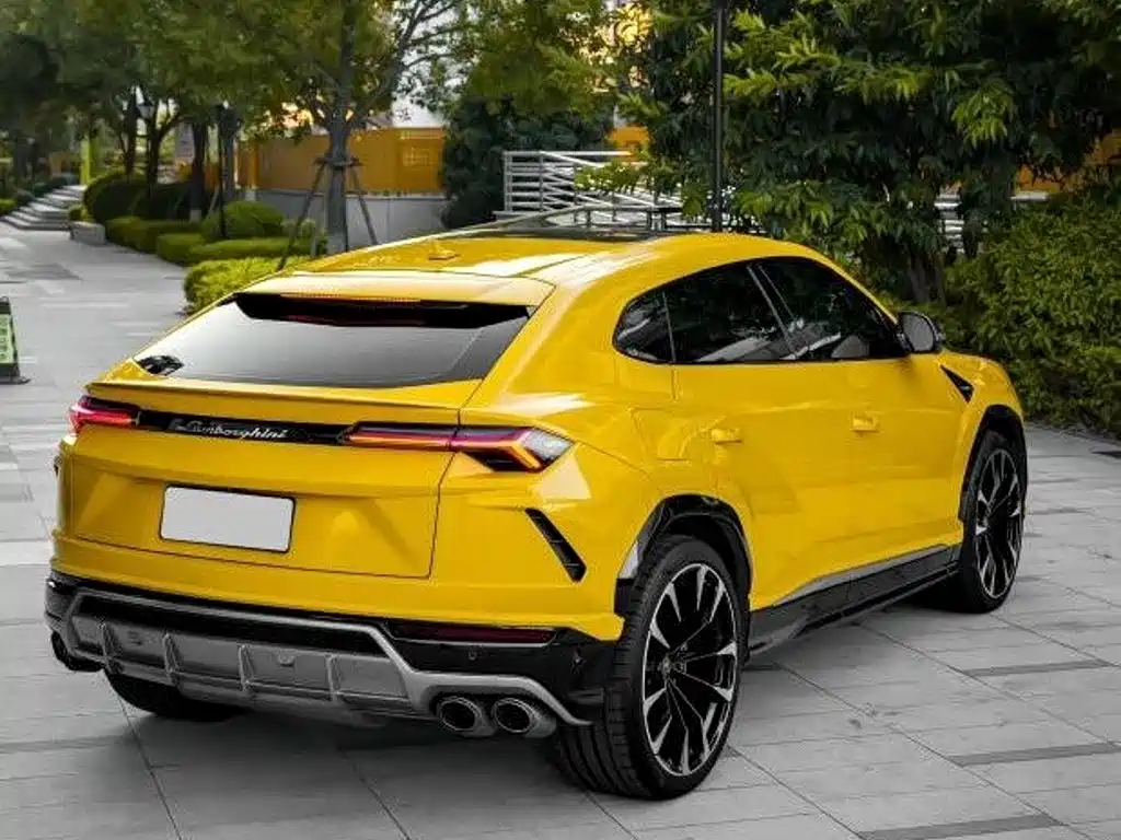 Lamborghini Urus — миниатюра 11