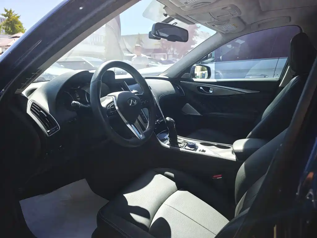 Infiniti Q50L — миниатюра 4