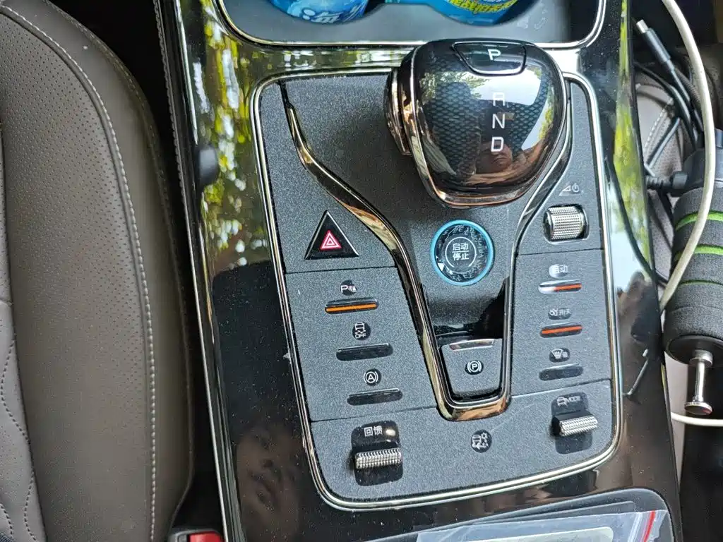 BYD Han — миниатюра 15