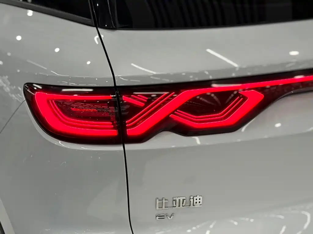 BYD Yuan UP — миниатюра 15