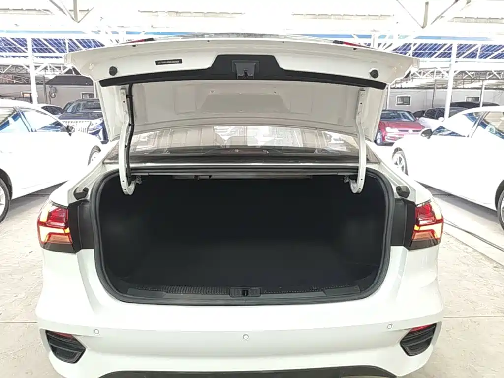 Roewe i5 — миниатюра 19