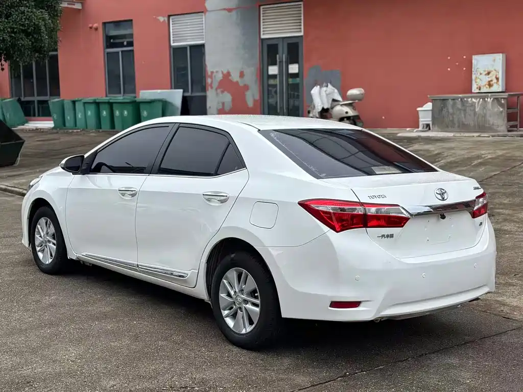 Toyota Corolla — миниатюра 2