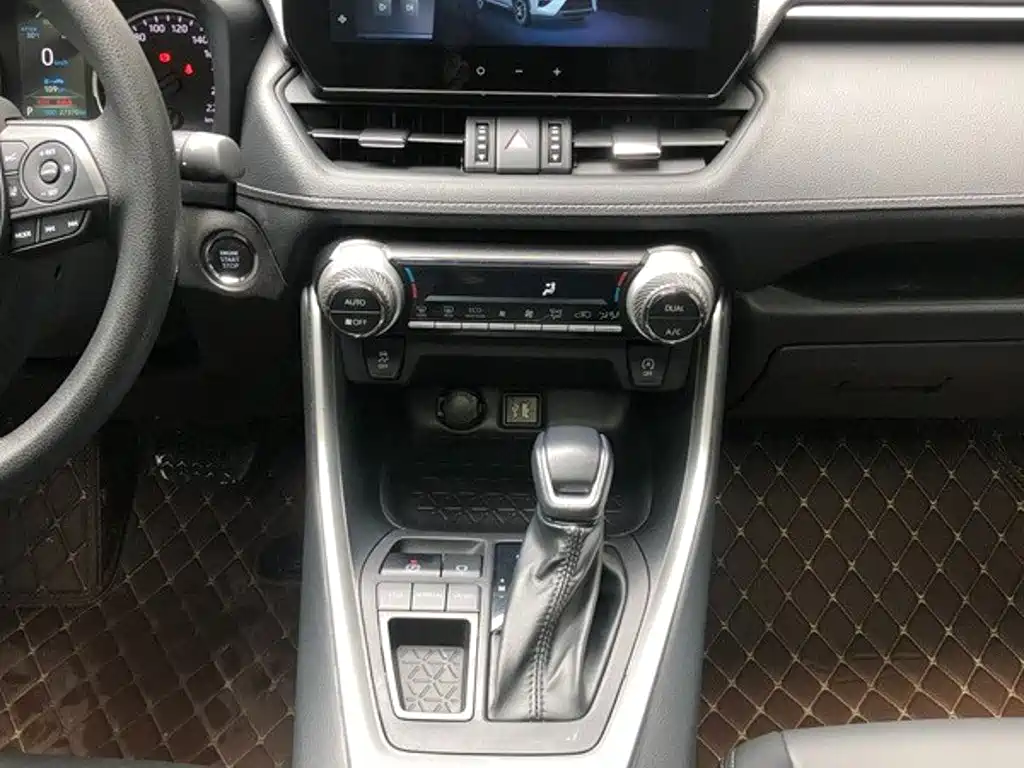 Toyota Wildlander — миниатюра 11