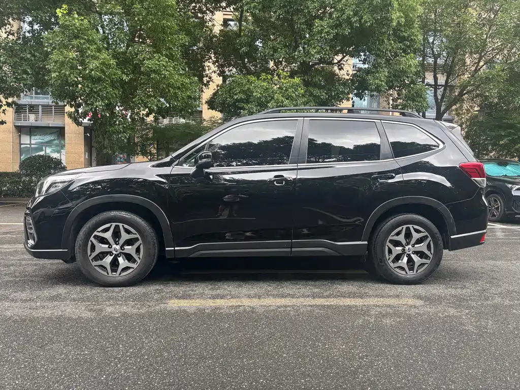 Subaru Forester 2020 2.0i Luxury EyeSight