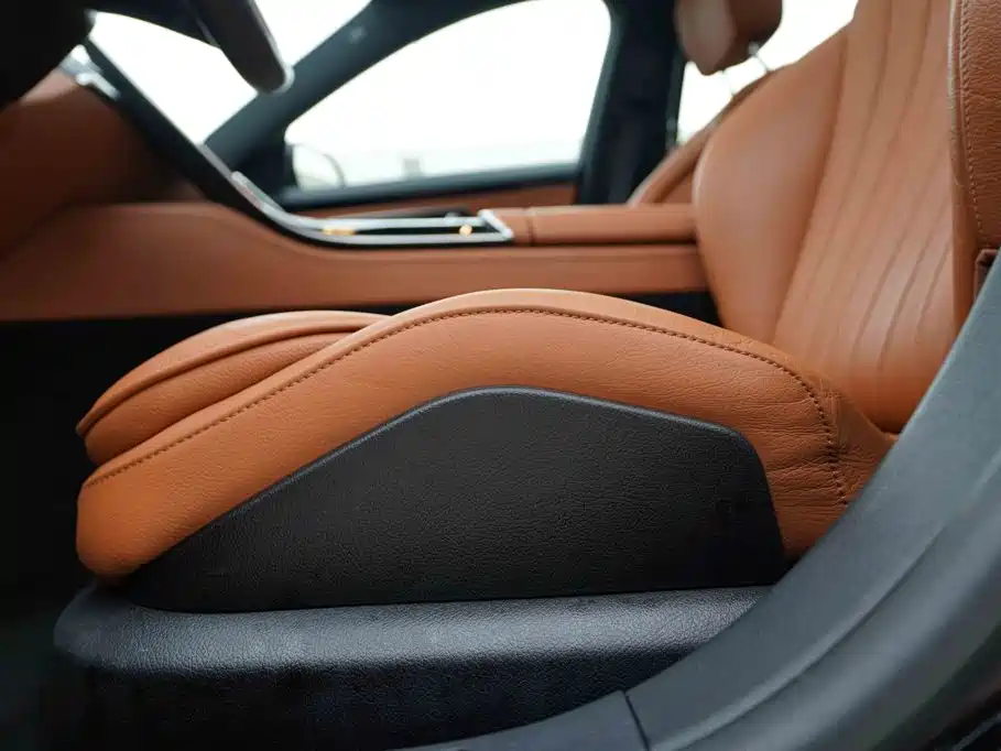 Mercedes-Benz S-Class — миниатюра 11