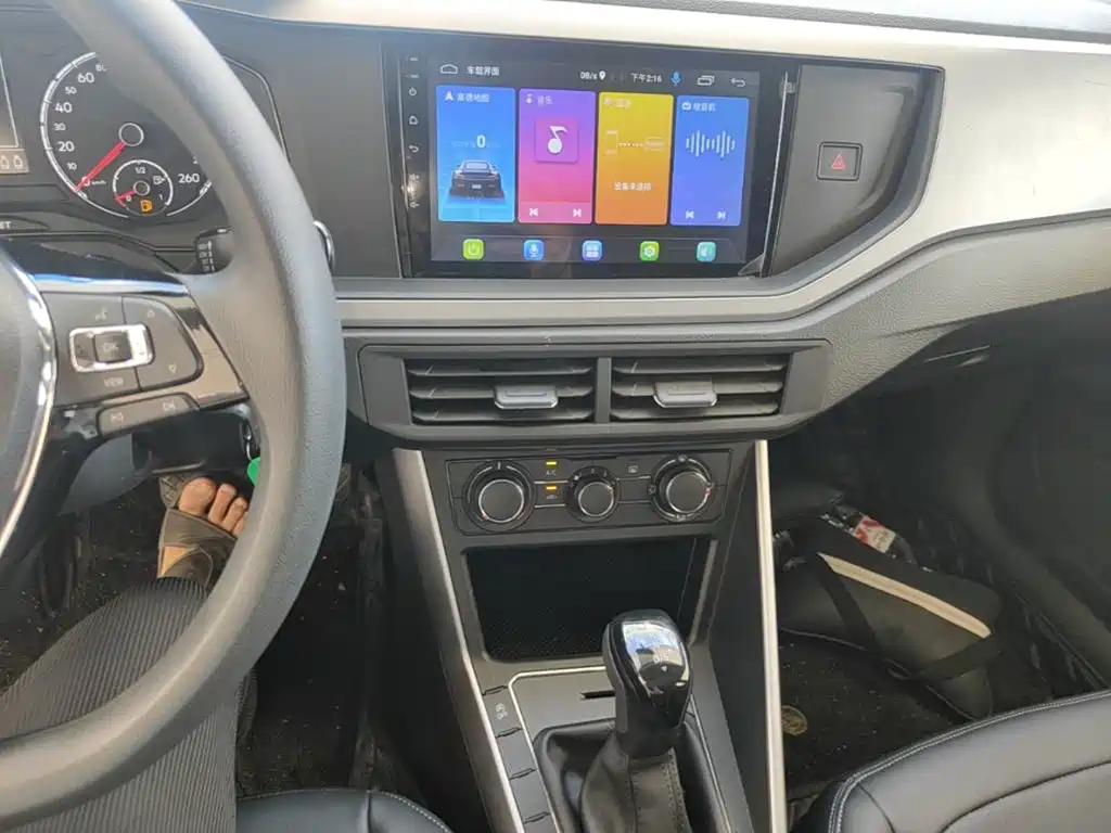 Volkswagen Polo — миниатюра 13