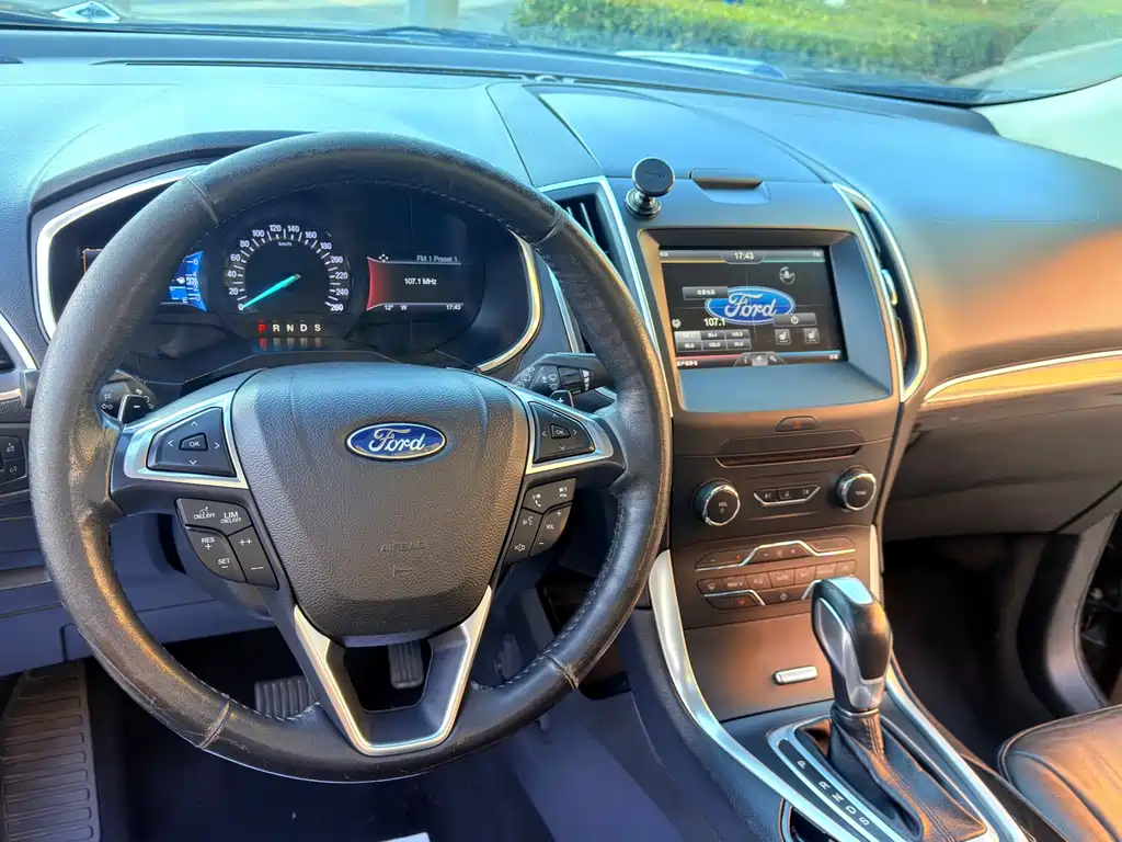 Ford Edge 2015 2.0T GTDi