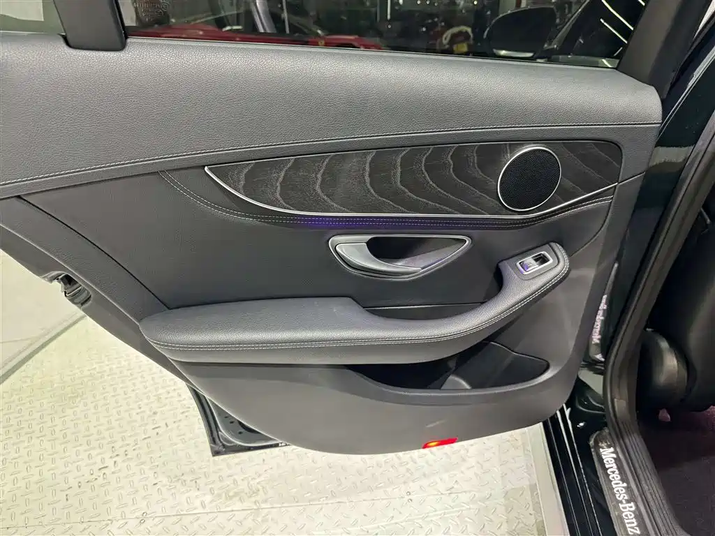 Mercedes-Benz C-Class — миниатюра 19