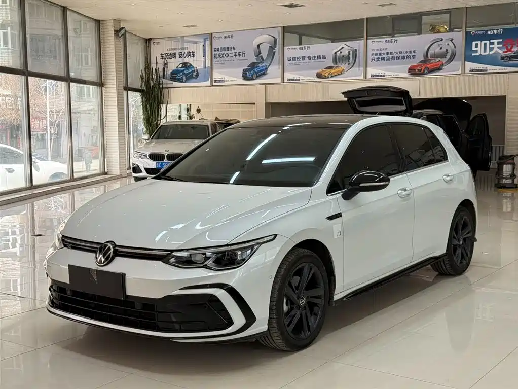 Volkswagen Golf 2022