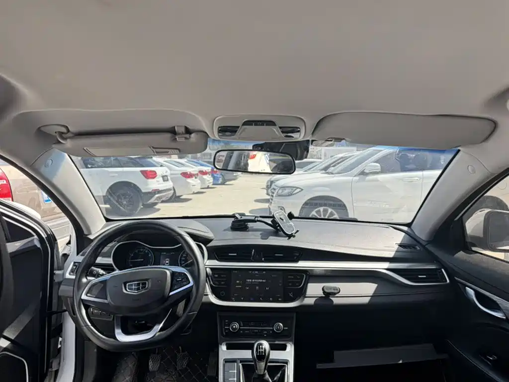 Geely Emgrand — миниатюра 13