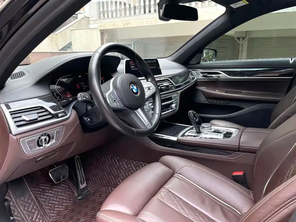BMW 7 Series 7 2021 730Li M Sport