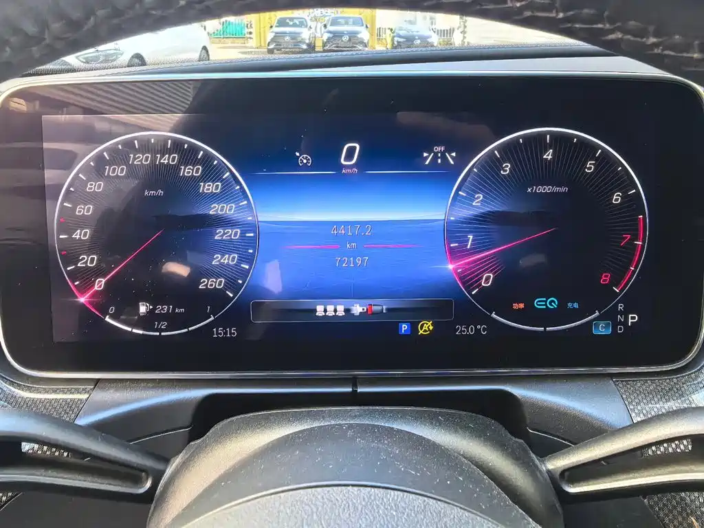 Mercedes-Benz C-Class — миниатюра 6