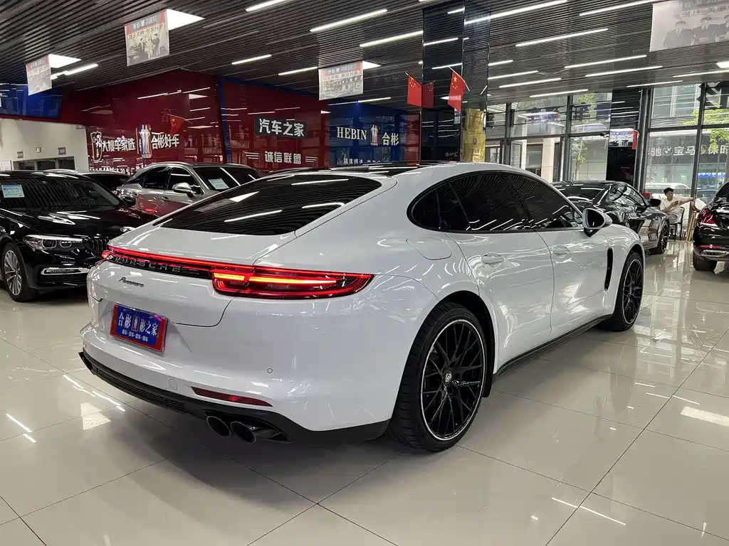 Porsche Panamera — миниатюра 10
