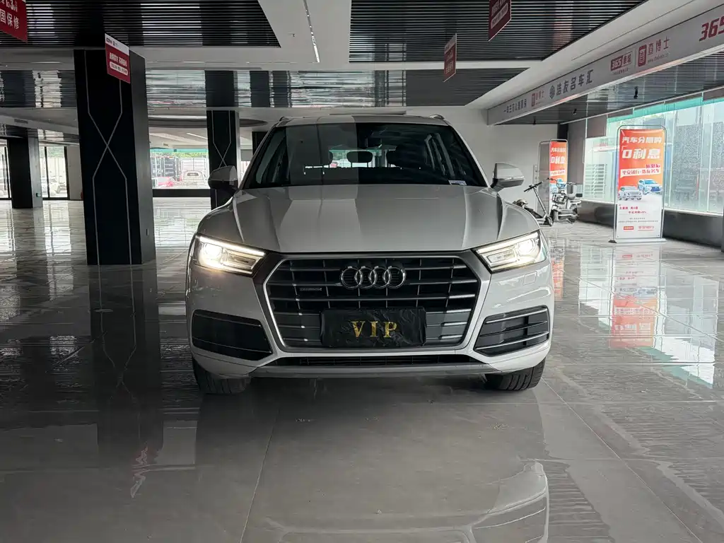 Audi Q5L — миниатюра 2