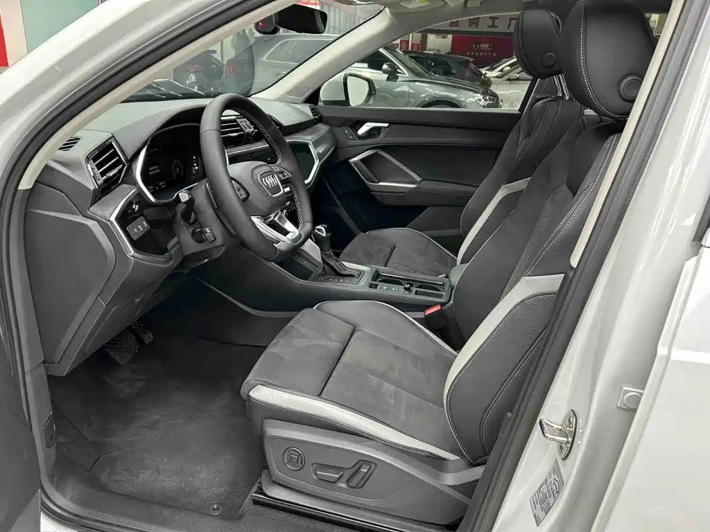 Audi Q3 — миниатюра 11
