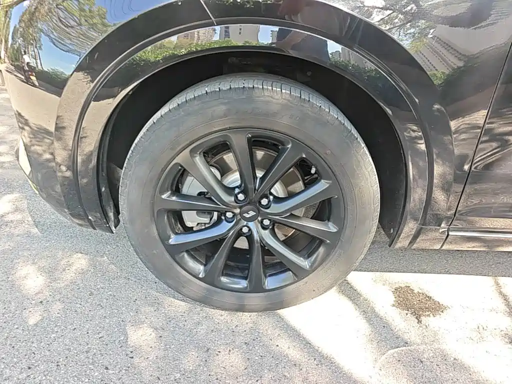Li Auto Li ONE — миниатюра 23