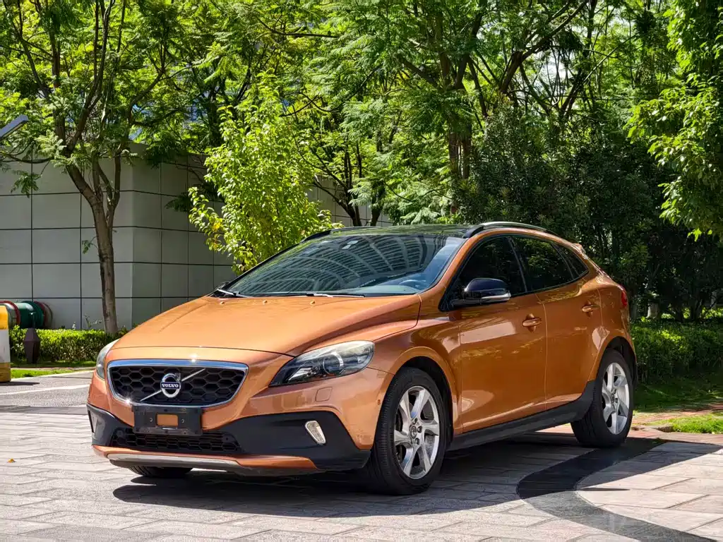 Volvo V40