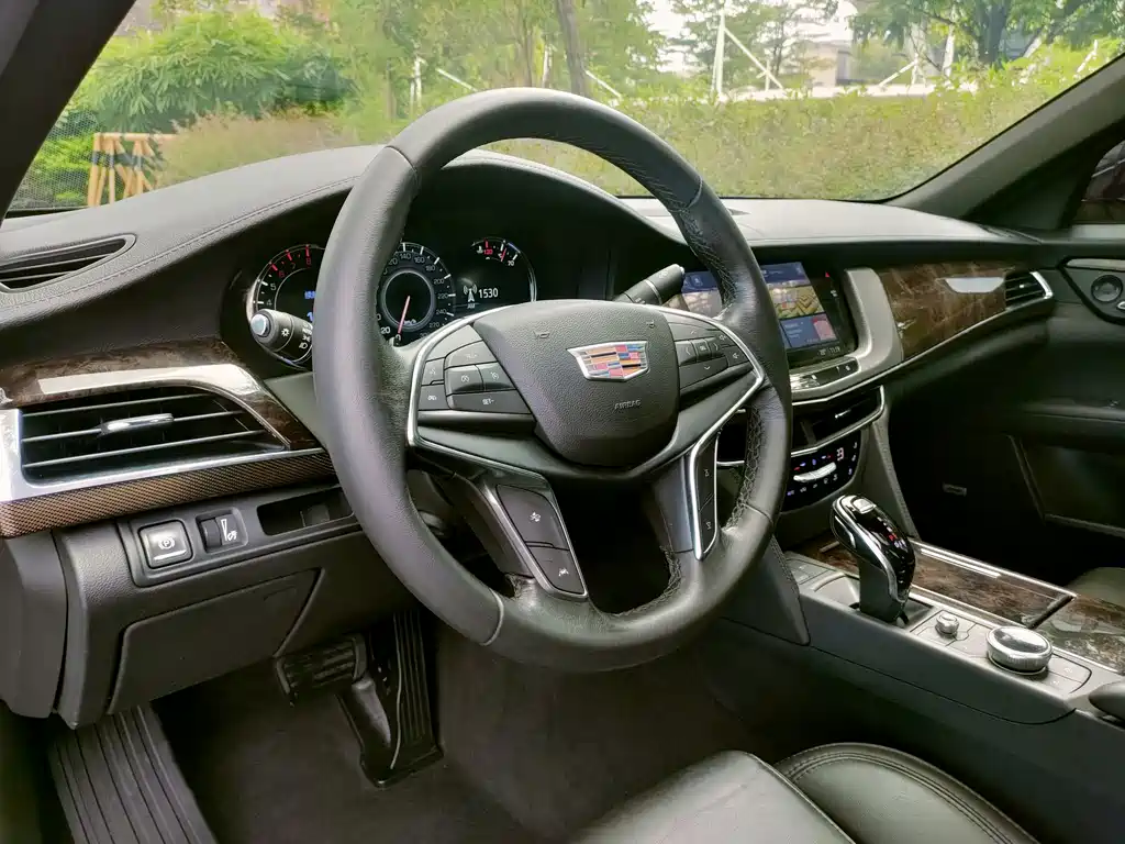 Cadillac CT6 — миниатюра 18