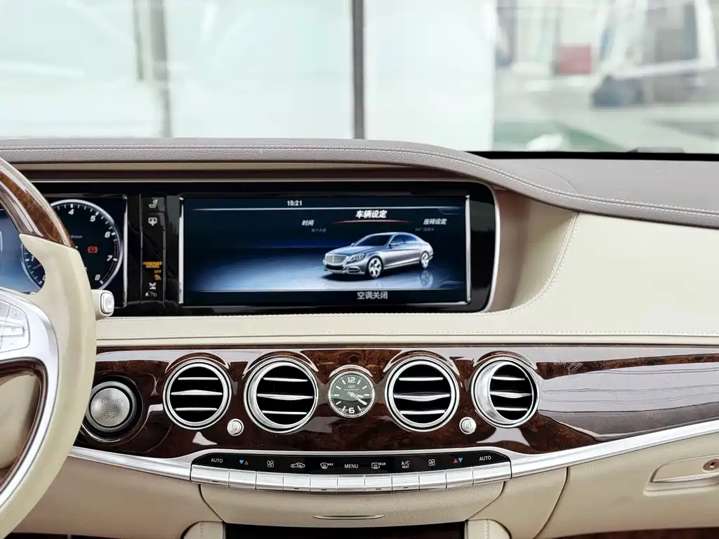 Mercedes-Benz S-Class — миниатюра 13