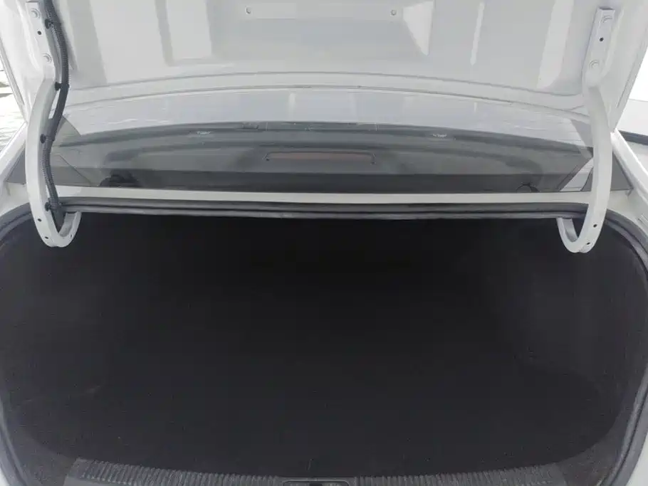 Roewe i5 — миниатюра 4