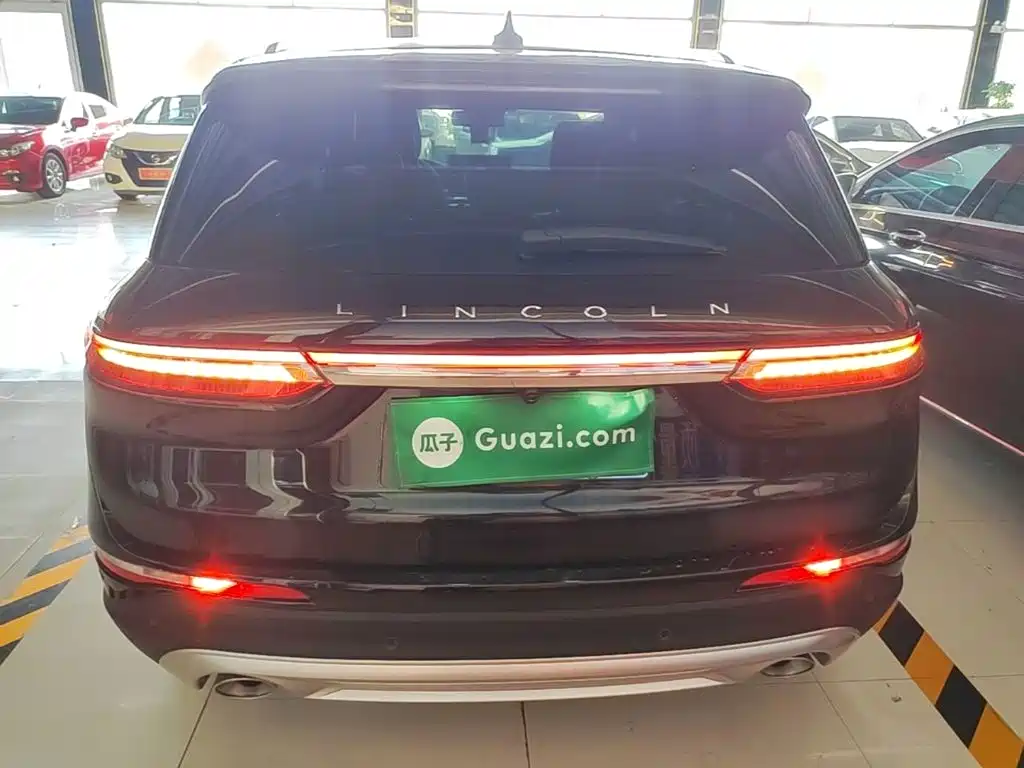 Lincoln Corsair — миниатюра 4
